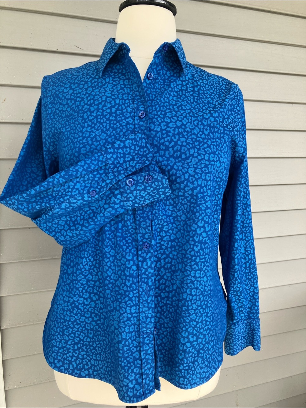 Chicos No Iron blouse SZ 2.5